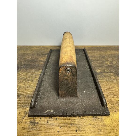 Cast Iron Grill Press for Steak, Burgers, Sandwiches, and Paninis - Picture 3 of 8